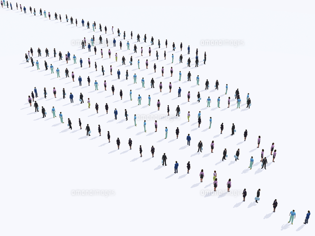 蛇行しながら等間隔を置いて列をなす群衆 の写真素材 イラスト素材 アマナイメージズ