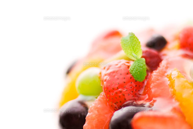 フルーツタルトのアップ の写真素材 イラスト素材 アマナイメージズ