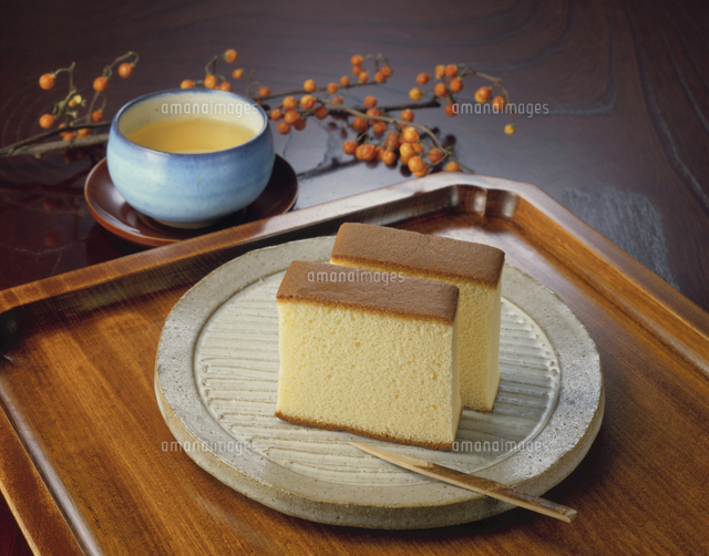 カステラとお茶 の写真素材 イラスト素材 アマナイメージズ