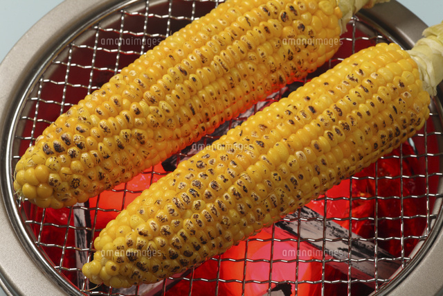 焼きトウモロコシ の写真素材 イラスト素材 アマナイメージズ