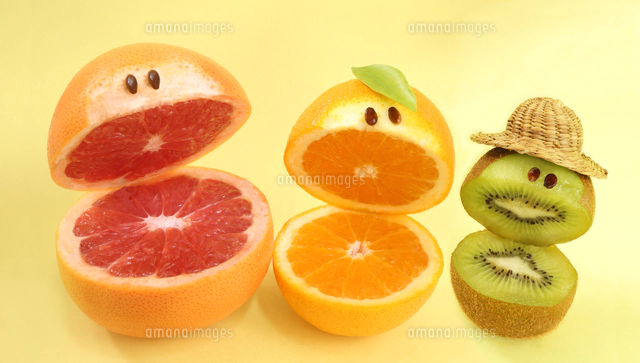 かわいい笑顔のグレープフルーツとオレンジ[10151002133]の写真