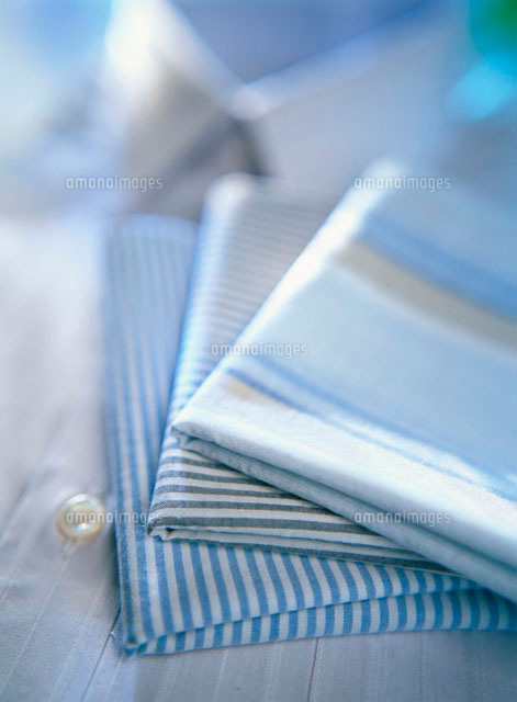 ワイシャツとハンカチ の写真素材 イラスト素材 アマナイメージズ