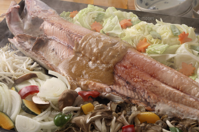 秋鮭のチャンチャン焼き の写真素材 イラスト素材 アマナイメージズ