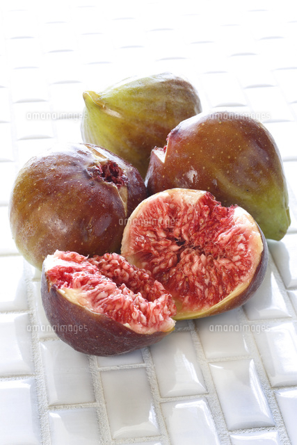 イチジク 無花果 の写真素材 イラスト素材 アマナイメージズ