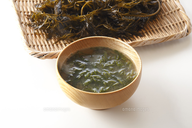 アカモクの味噌汁 の写真素材 イラスト素材 アマナイメージズ