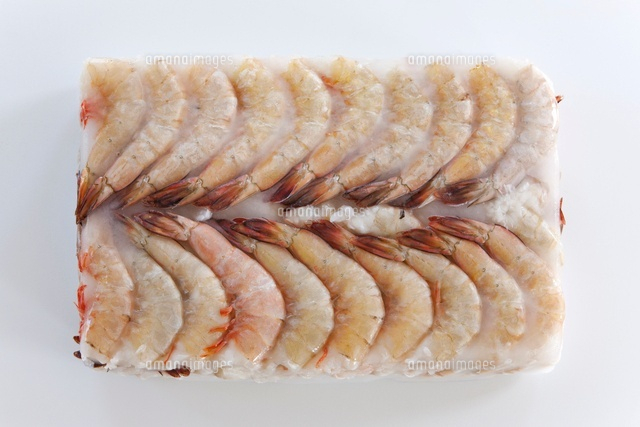 エビの冷凍ブロック の写真素材 イラスト素材 アマナイメージズ