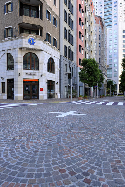 汐留シオサイトのイタリア街 の写真素材 イラスト素材 アマナイメージズ