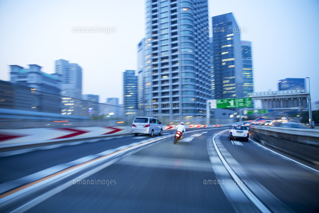 首都高速道路 の写真素材 イラスト素材 アマナイメージズ