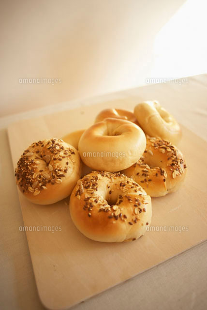いろいろなベーグル の写真素材 イラスト素材 アマナイメージズ