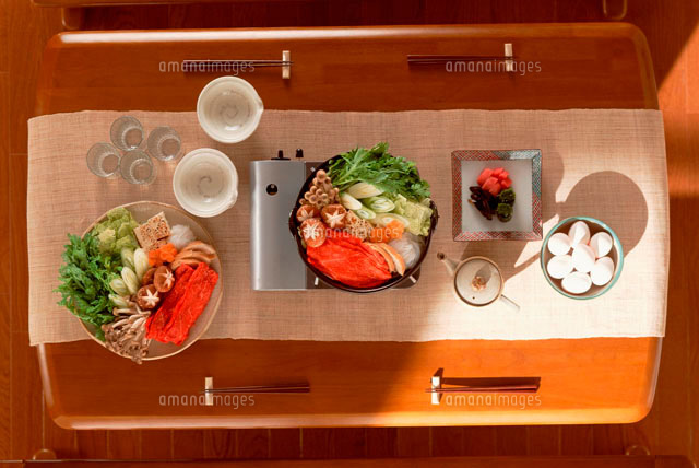 ダイニングテーブル 俯瞰 の写真素材 イラスト素材 アマナイメージズ