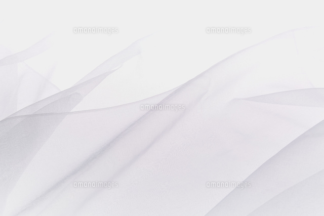 ドレープの入ったオーガンジー生地 の写真素材 イラスト素材 アマナイメージズ