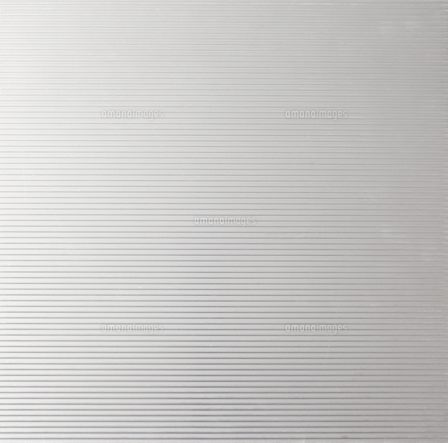 線の入ったアルミ板素材 の写真素材 イラスト素材 アマナイメージズ