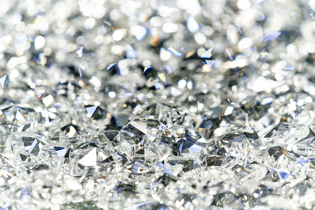 敷き詰められたクリスタルのビーズ の写真素材 イラスト素材 アマナイメージズ