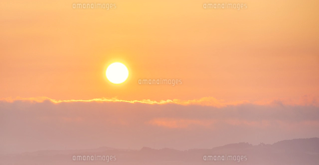 北海道 自然 風景 美瑛 丘の夕暮れ[10190001618]の写真・イラスト素材