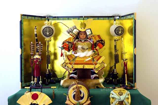 夕焼けの淀川河川敷 の写真素材 イラスト素材 アマナイメージズ