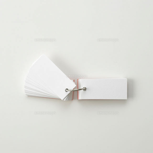 白い背景と単語帳 の写真素材 イラスト素材 アマナイメージズ