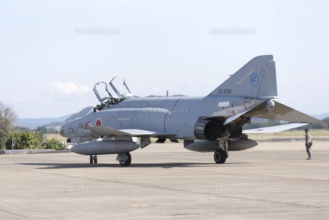 F 4戦闘機 の写真素材 イラスト素材 アマナイメージズ