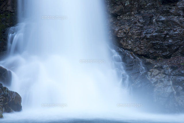 最上川源流白布大滝 の写真素材 イラスト素材 アマナイメージズ