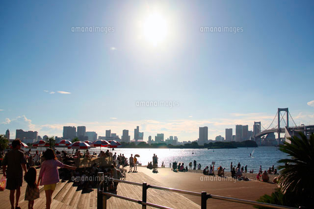 夏のお台場海浜公園の風景 の写真素材 イラスト素材 アマナイメージズ