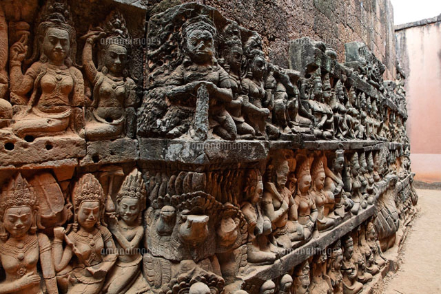 アンコール遺跡　レリーフ s-20140531130029188844.jpg