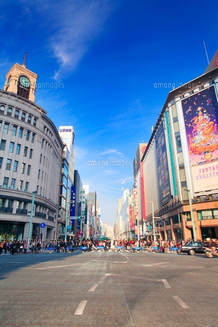 銀座四丁目交差点での銀座の街並 の写真素材 イラスト素材 アマナイメージズ 銀座四丁目交差点での銀座の街並 の写真素材 イラスト素材 アマナイメージズ