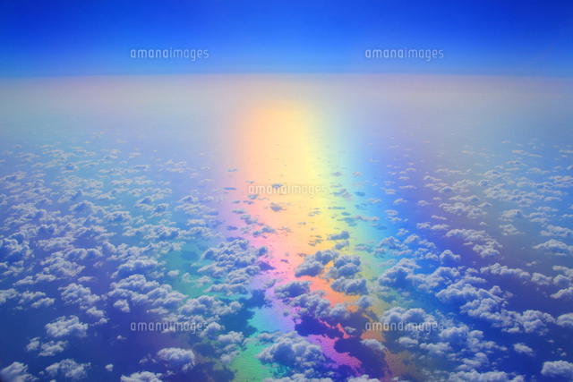 虹色に輝く海と雲海と太陽[10247024829]の写真・イラスト素材｜アマナ