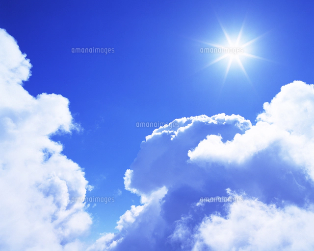 太陽と雲 入道雲と太陽[10247035670]の写真・イラスト素材｜アマナイメージズ