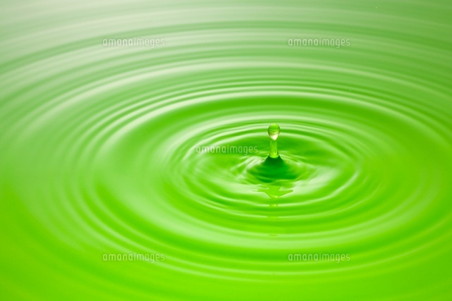 緑の波紋 の写真素材 イラスト素材 アマナイメージズ