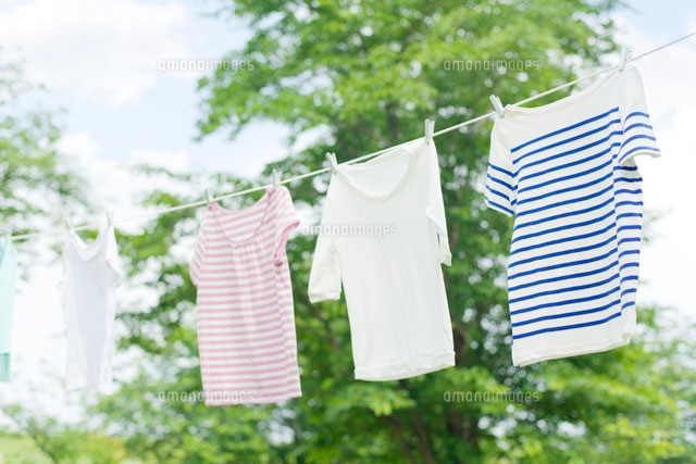 干された洗濯物 の写真素材 イラスト素材 アマナイメージズ