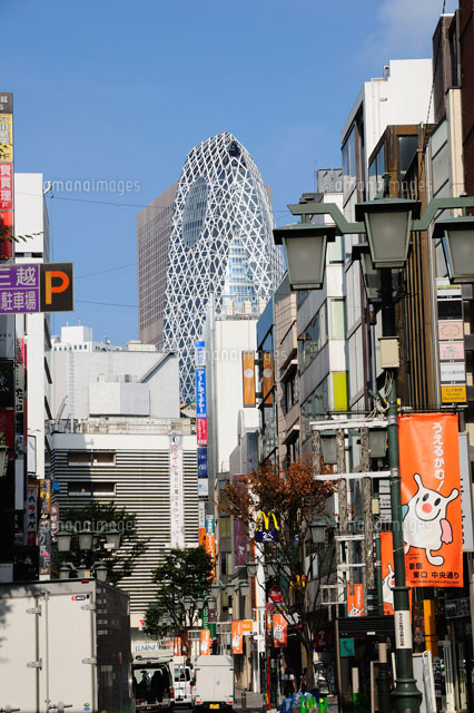 新宿東口中央通り の写真素材 イラスト素材 アマナイメージズ