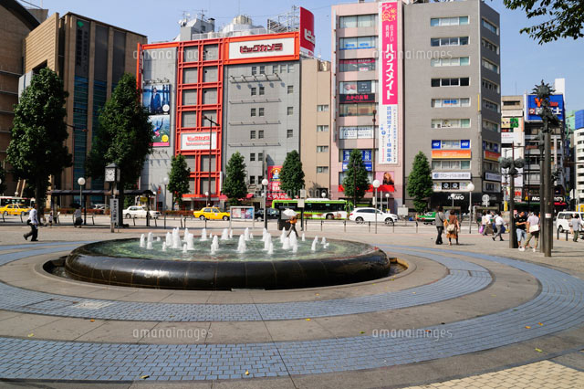 池袋西口公園 の写真素材 イラスト素材 アマナイメージズ