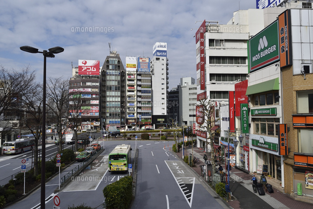 五反田駅東口とバスロータリー の写真素材 イラスト素材 アマナイメージズ 五反田駅東口とバスロータリー の写真素材 イラスト素材 アマナイメージズ