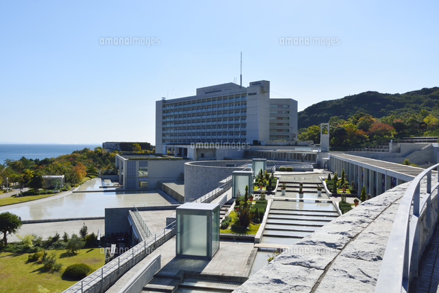淡路夢舞台 展望台からウエスティンホテル淡路を見る の写真素材 イラスト素材 アマナイメージズ