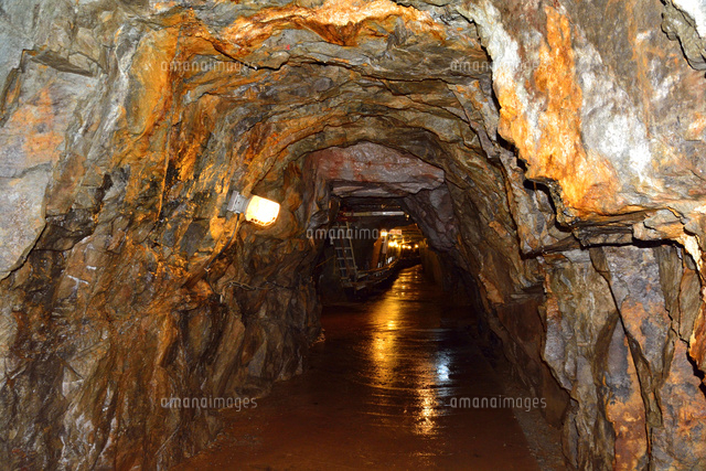 史跡 生野銀山 観光坑道 の写真素材 イラスト素材 アマナイメージズ