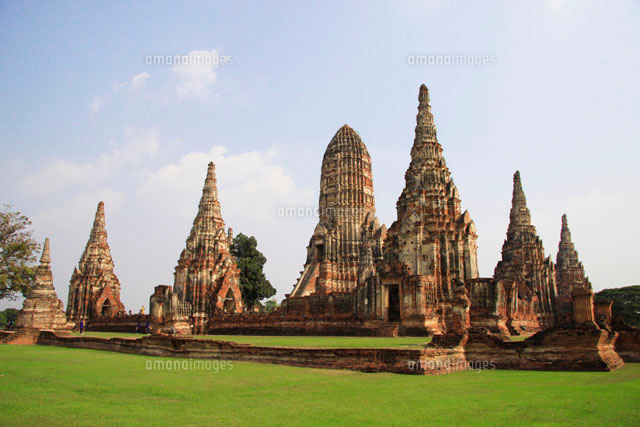 アユタヤ遺跡 ワット チィワッタナーラーム の写真素材 イラスト素材 アマナイメージズ