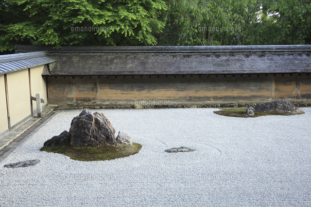龍安寺石庭 の写真素材 イラスト素材 アマナイメージズ