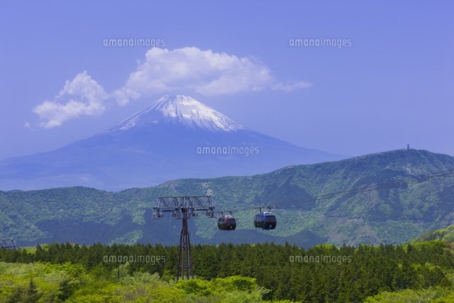 箱根ロープウェイと富士山 の写真素材 イラスト素材 アマナイメージズ