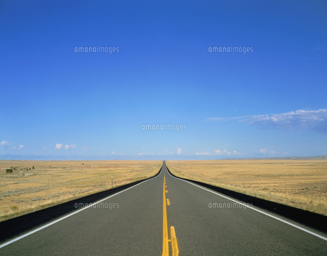 直線道路 の写真素材 イラスト素材 アマナイメージズ 直線道路 の写真素材 イラスト素材 アマナイメージズ