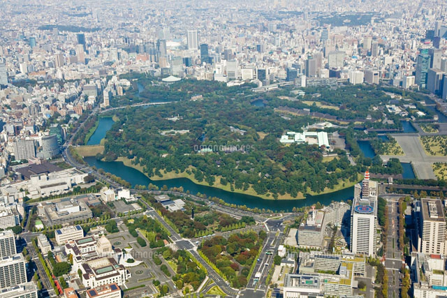 空から見た吉祥寺駅周辺[10348000036]の写真・イラスト素材｜アマナ