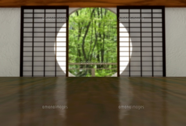 丸窓の和室 夏 の写真素材 イラスト素材 アマナイメージズ