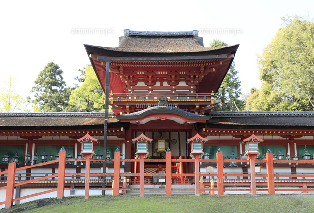 春日大社中門 御廊 の写真素材 イラスト素材 アマナイメージズ