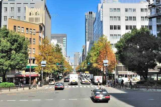 堺筋本町1交差点 の写真素材 イラスト素材 アマナイメージズ