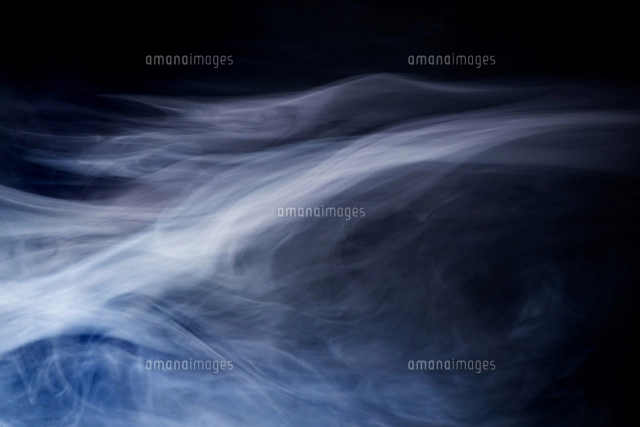煙 の写真素材 イラスト素材 アマナイメージズ