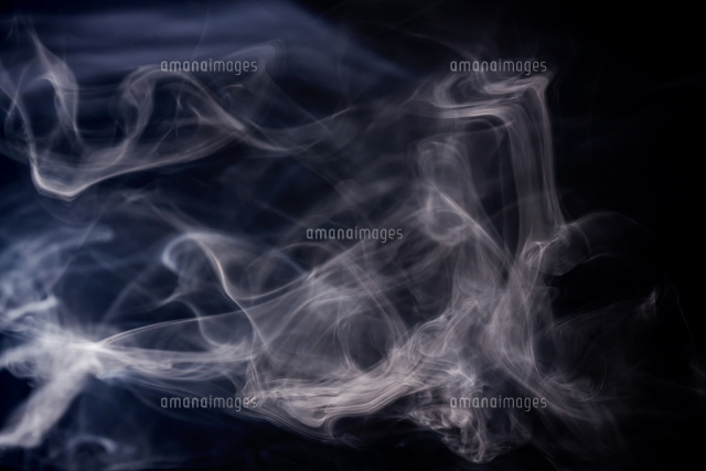 煙 の写真素材 イラスト素材 アマナイメージズ