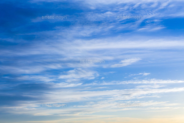 青空と雲[10410002811]の写真・イラスト素材｜アマナイメージズ