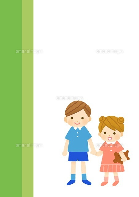 子供 手をつないでいる兄妹 の写真素材 イラスト素材 アマナイメージズ