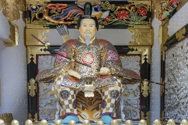 日光東照宮陽明門の随身像 随神像 平成の大修理完成後 の写真素材 イラスト素材 アマナイメージズ