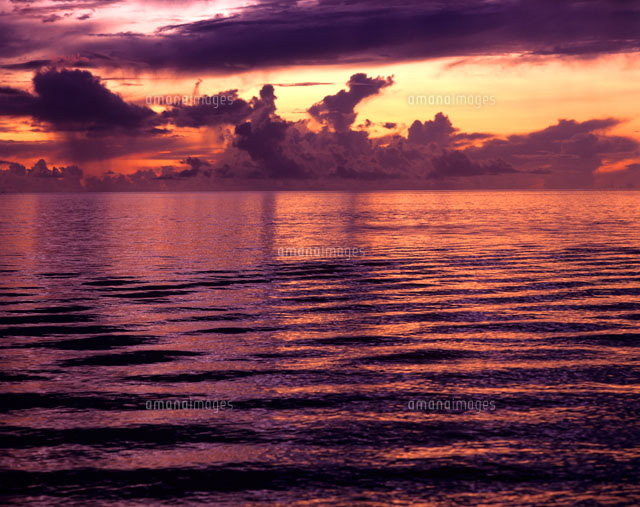 専用出品 海の夕景の画像 夕景の海[10430000297]の写真・イラスト素材｜アマナイメージズ