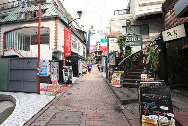 スペイン坂 の写真素材 イラスト素材 アマナイメージズ