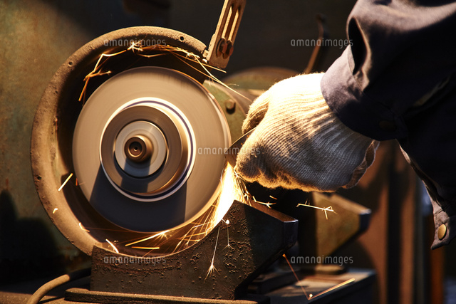 金属加工 の写真素材 イラスト素材 アマナイメージズ 金属加工 の写真素材 イラスト素材 アマナイメージズ